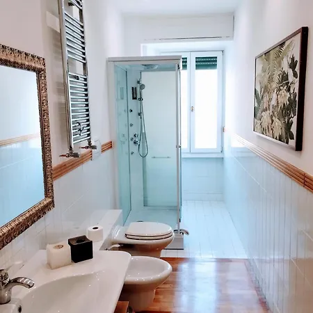 Eluta アパート ローマ