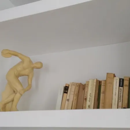 Eluta アパート *